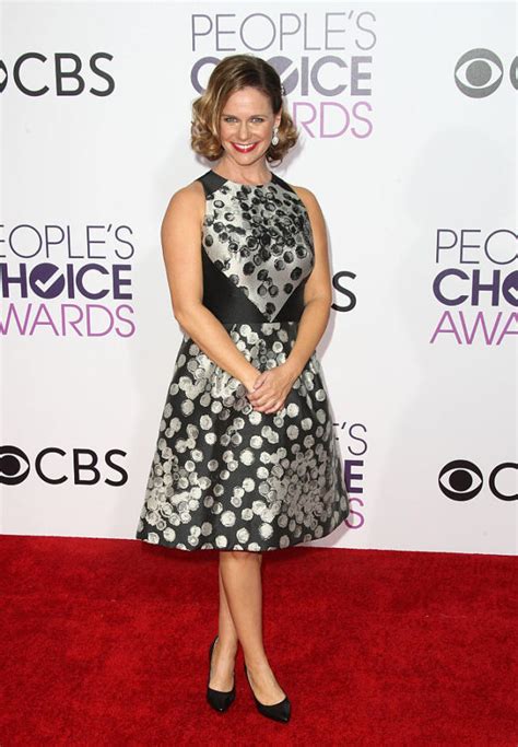 Kimmy Gibbler Aka Andrea Barber Is Wearing The Most Kimmy Gibbler Dress At Peoples Choice Awards