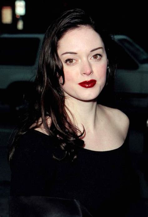 Women Of The 90s Rose Mcgowan Pale Skin 90s Makeup
