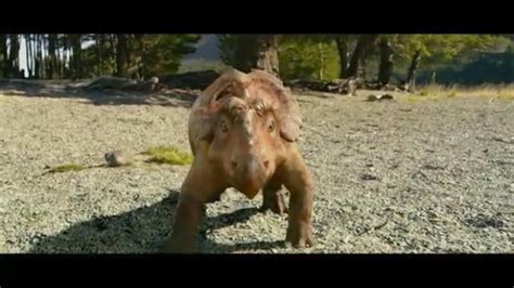 a spasso con i dinosauri il nuovo trailer italiano hd film 2013