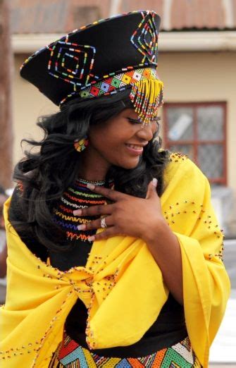 Bontle bride serves couples who would like to add style and culture to their wedding day. Follow #Professionalimage - Modern Zulu woman in traditional outfit | Zulu women, African ...