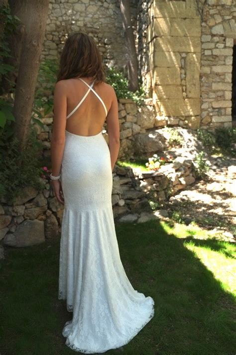 Sexy Backless Very Low Open Back Lace Wedding Dress Bridal Halter Beach Wedding Gown Romantic