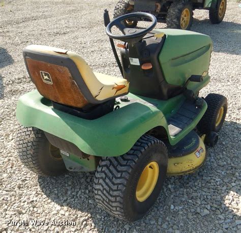 2000 John Deere Lt155 Lawn Mower In Abilene Ks Item Fp9157 Sold