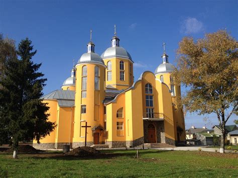 Церква Зіслання Святого Духа (смт Отинія, Івано-Франківська область ...