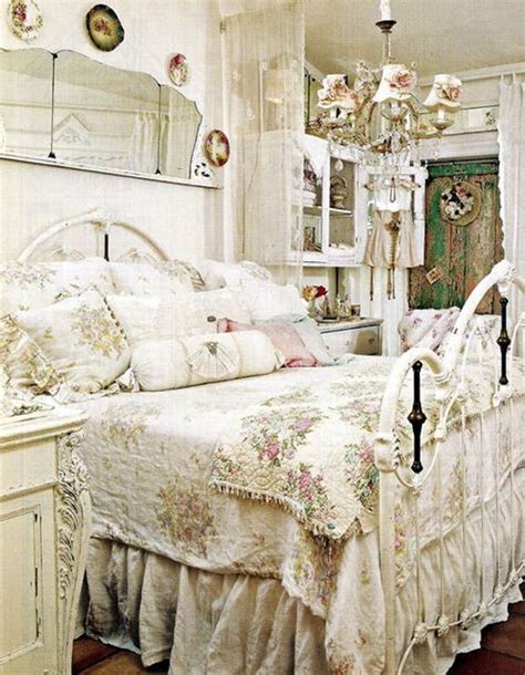33 Cute And Simple Shabby Chic Bedroom Decorating Ideas Ecstasycoffee