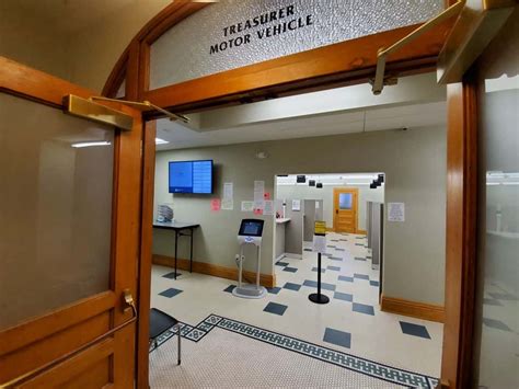 Dallas County Treasurers Office Reopens With Limited Availability