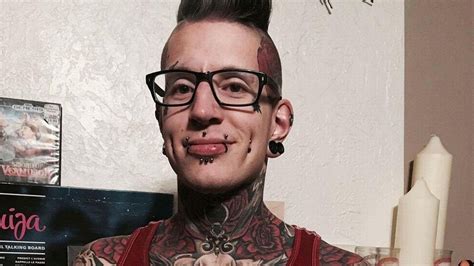 Man Who Spent £160000 On Full Body Tattoos And Split Tongue Says Its