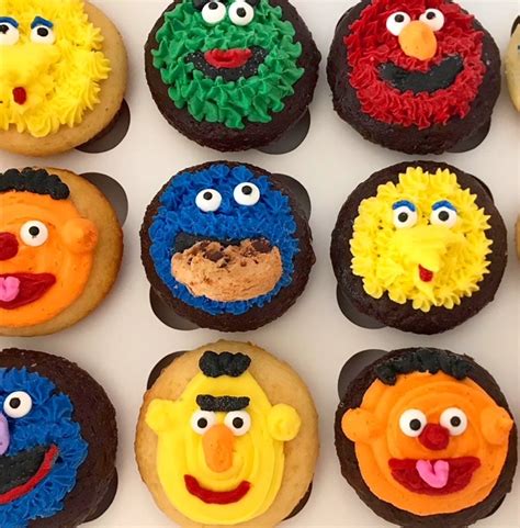 Sesame Street® Cupcakes The Cupcake Delivers