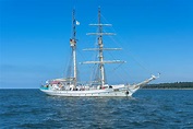 Segelschulschiff Greif im Greifswalder Bodden Foto & Bild | deutschland ...