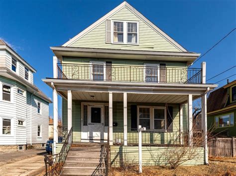 35 Curtis Ave Somerville Ma 02144 Mls 72621452 Redfin