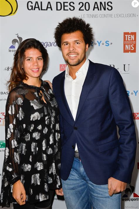 Jo wilfried tsonga à nantes pour l'inauguration de breakpoint le 11 septembre. Jo-Wilfried Tsonga et sa compagne Noura, enceinte - Soirée ...