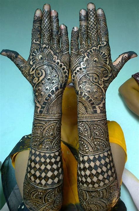 27 Traditional Bridal Full Mehndi Designs For Wedding Occasions