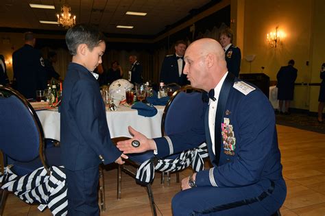618 Aoc Commander Honors Pope Airmen And Families Air Mobility
