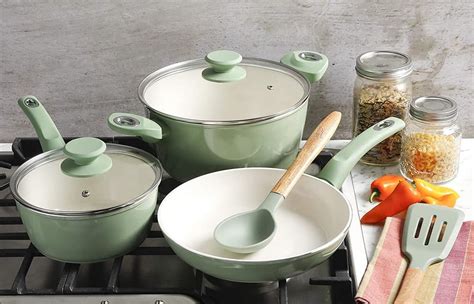 The 13 Best Ceramic Cookware Sets Of 2021 Buying Guide Kitchenpeak