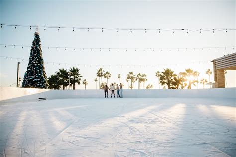 Skate Into The Holidays La Ice Skating Rinks To Visit This Winter
