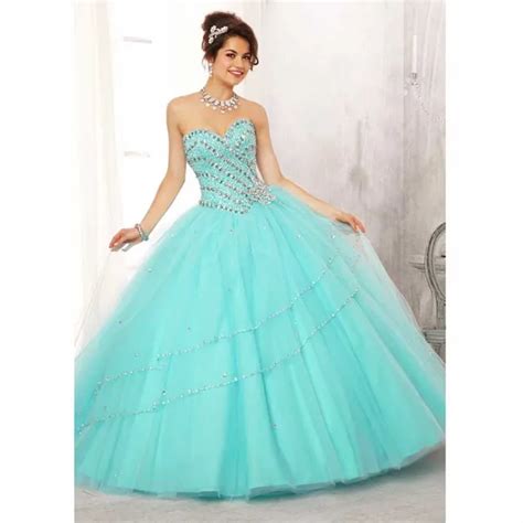 2016 Princess Tulle Sweetheart Crystals Ball Gown Quinceanera Dresses