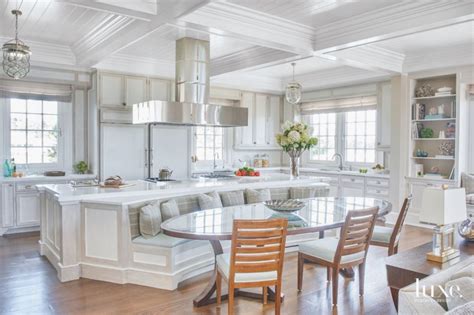 Can you put a bench on an island? 30 Kitchen island with Bench Seating Kitchen island with ...