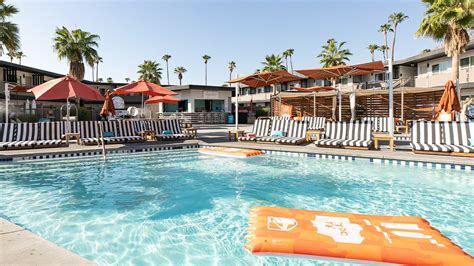 A Stay At The Taco Bell Hotel In Palm Springs Condé Nast Traveler
