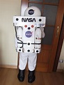 Disfraces astronauta caseros | Astronaut costume, Space costumes, Space ...