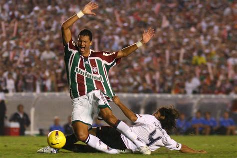 Jogos Históricos Fluminense X Ldu Final Da Libertadores 2008 O Passado Está Presente