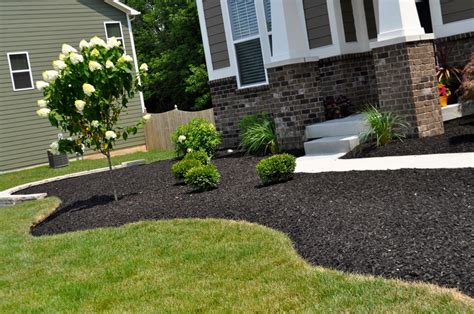 Black Dyed Mulch In Tyler Tx All Natural Stone And Grass