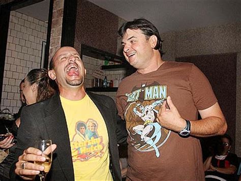 השחקנית והבמאית רונית איבגי הלכה היום (ו׳) לעולמה בגיל 67 בעקבות מחלת ריאות, והותירה אחריה. אמור לי מי הם חבריך