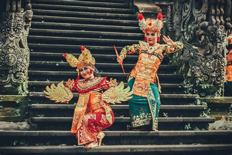 6 Pertunjukan Budaya Di Bali Yang Sayang Untuk Dilewatkan