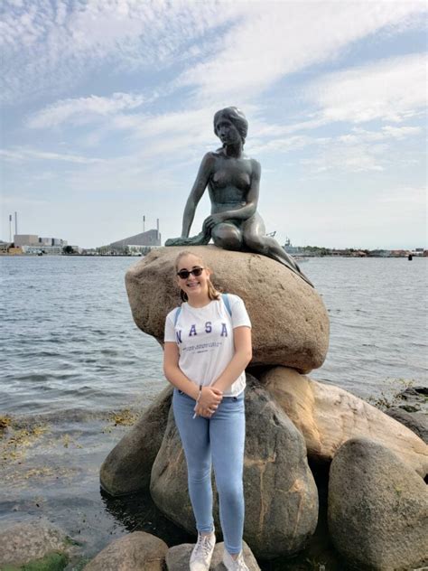 We Visited The Copenhagen Mermaid The Little Mermaid Statue