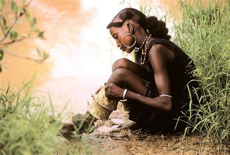 Fascinating Humanity Wodaabe Woman Of Nigers Sahel