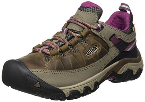 The Best Hiking Boots For Wide Feet
