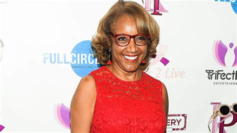 Amanda Davis Dead Veteran Atlanta Tv News Anchor Dies At 62 After