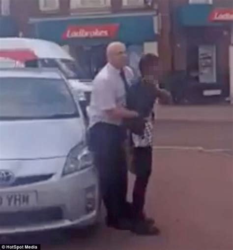 Moment Taxi Driver Makes Citizen Arrest After Woman Tries
