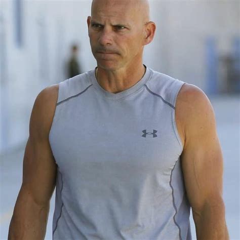 Erik menendez and his brother lyle have been thrust back into the spotlight following a movement on erik menendez along with his brother erik were convicted in 1996 for the murders of their. A recent picture of Lyle Menendez in prison, he looks so ...