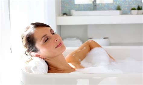 8 Relaxing Bath Beauty Products To Try Now Smart Tips