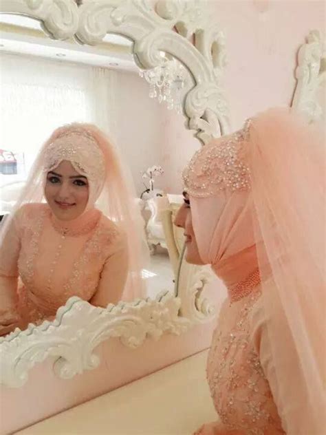 Turkish Brides ☪ Bride In Hijab Hijabi Brides Bridal Hijab Muslim Brides Bridal Wear Hijabi