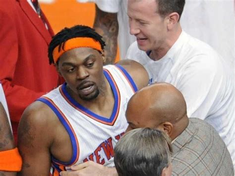 Knicks Walker Downplays Garnett Incident Newsday