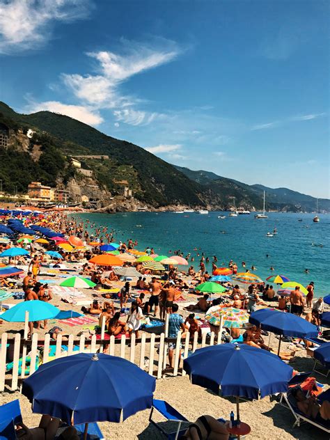 Compreende cinco pequenas cidade litorâneas. Cinque Terre, Italia