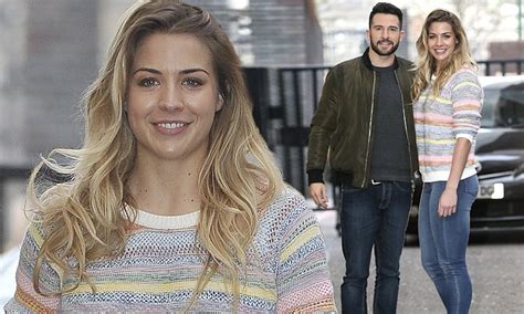 Emmerdales Gemma Atkinson Wears Skintight Jeans With Michael Parr On Lorraine Daily Mail Online