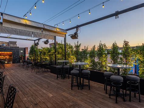 13 Best Rooftop Bars In La For Sweeping Views And Tasty Cocktails