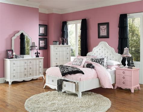 Camera da letto delle ragazze le idee di design delle camere da letto per ragazze sono carine, uniche e belle. Camerette per ragazze, tante idee per arredarle con stili ...