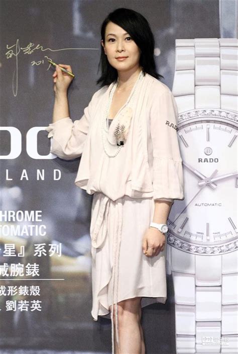 See more of 劉若英 rene liu on facebook. 劉若英穿平底鞋逛街 傳友人證實有孕 - 娛樂 - 中時電子報
