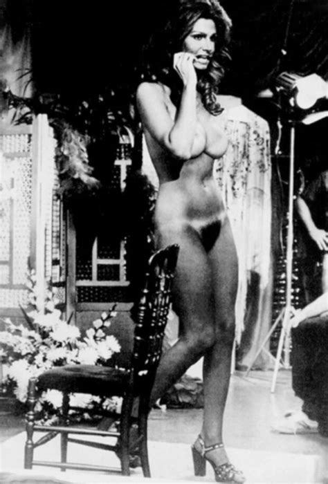 Raquel Welch Naked Small1sh