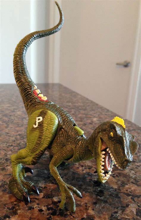 Velociraptor Alpha Jurassic Park Dinosaurs By Hasbro Dinosaur