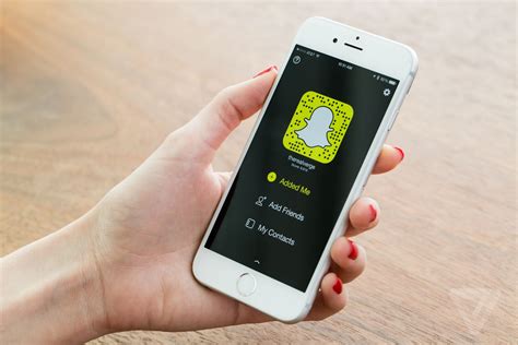 How To Use Snapchat In 2017 The Verge