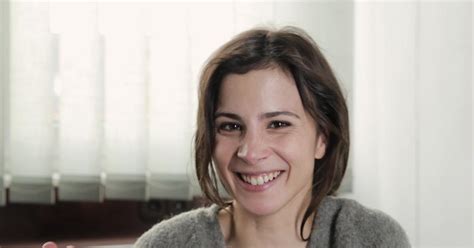 November 1983 in bünde) ist eine deutsche schauspielerin und tänzerin. Video: "Tod und Spiele" - Interview - Tatort - ARD | Das Erste