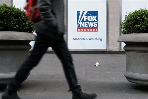 Ex Fox News Reporter Accuses Network Of Purging Anti Trump Staff