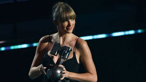 Taylor Swift Arrasa En Cuatro Categorías De Los Mtv Emas 2022 La Nación