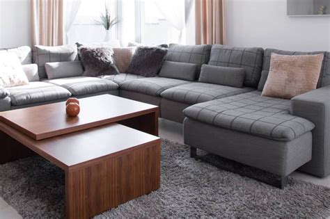 What Colour Sofa Goes With Grey Carpet And White Walls