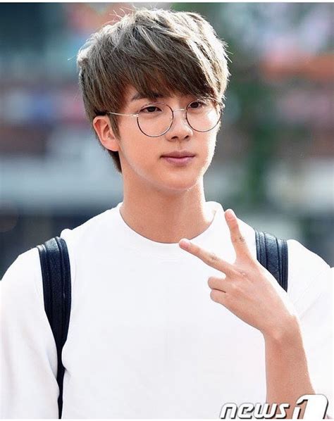 10 Male Idols Who Totally Look Like Hot Nerds In Glasses Koreaboo