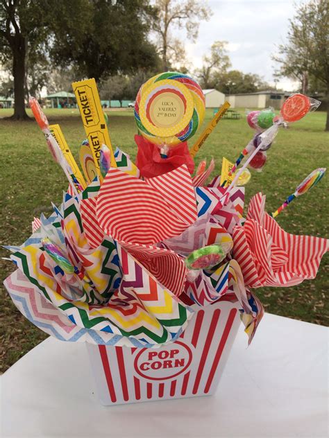 If you are planning a carnival themed birthday party just check out these easy to set up games for your party guests! Circus theme center pieces | Circus birthday party theme ...