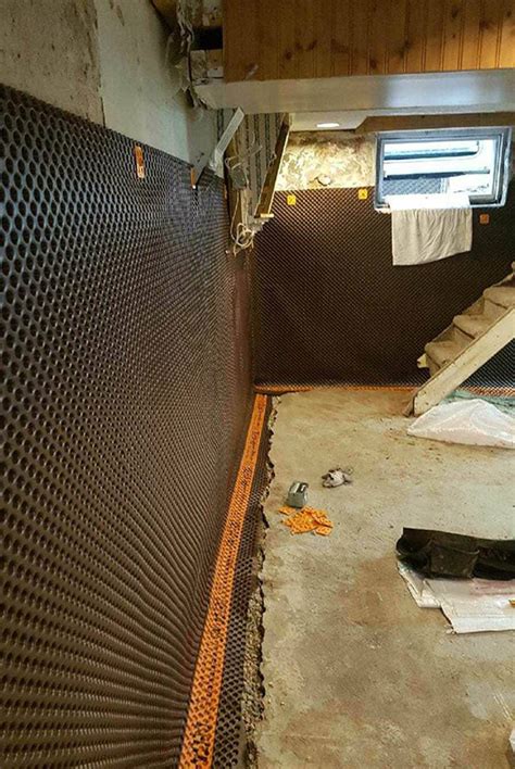 Interior basement waterproofing is sort of like that dutch kid who keeps the water from leaking into the city by sticking his finger in the hole. Interior Waterproofing of Basement walls to Prevent Floods
